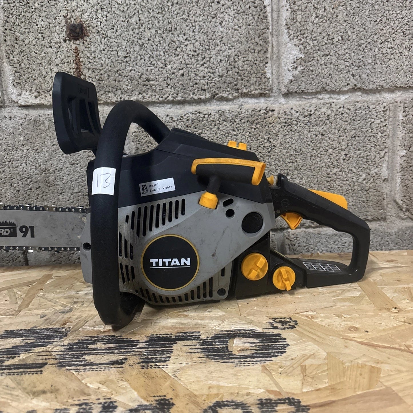 Titan Chainsaw Petrol 40cc TTCSP40 40cm 2 Stroke