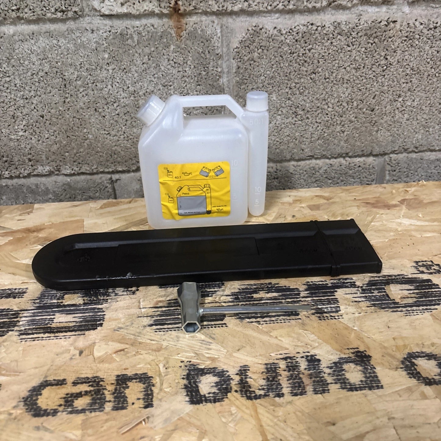 Titan Chainsaw Petrol 40cc TTCSP40 40cm 2 Stroke