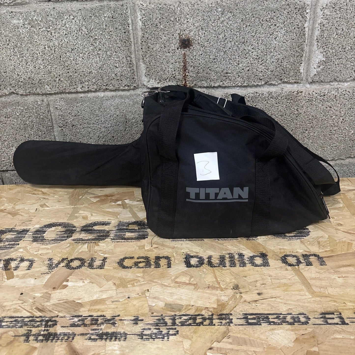 Titan Chainsaw Petrol 40cc TTCSP40 40cm 2 Stroke