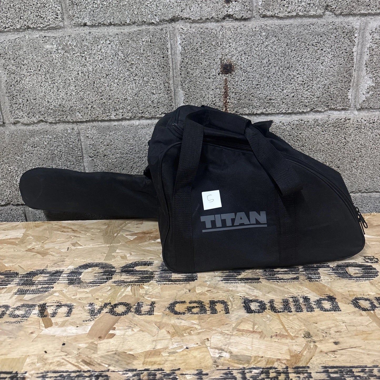 Titan Chainsaw Petrol 40cc TTCSP40 40cm 2 Stroke