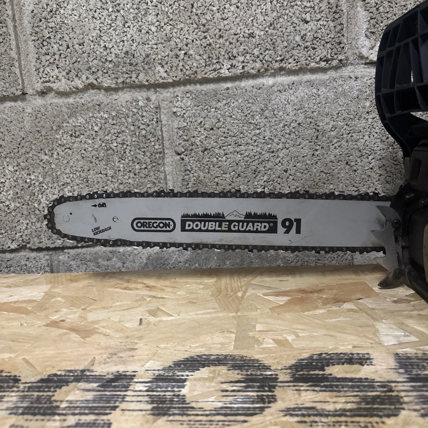 Titan Chainsaw Petrol 40cc TTCSP40 40cm 2 Stroke