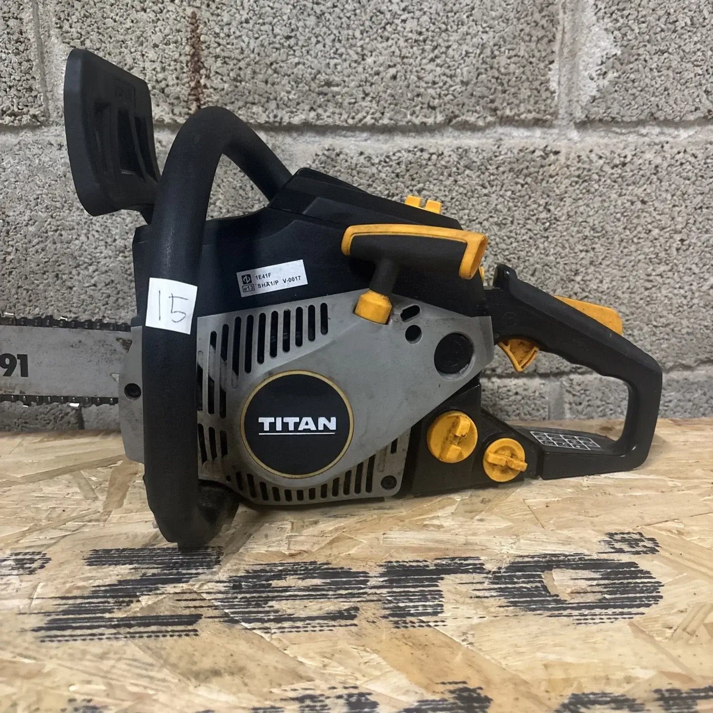 Titan Chainsaw Petrol 40cc TTCSP40 40cm 2 Stroke