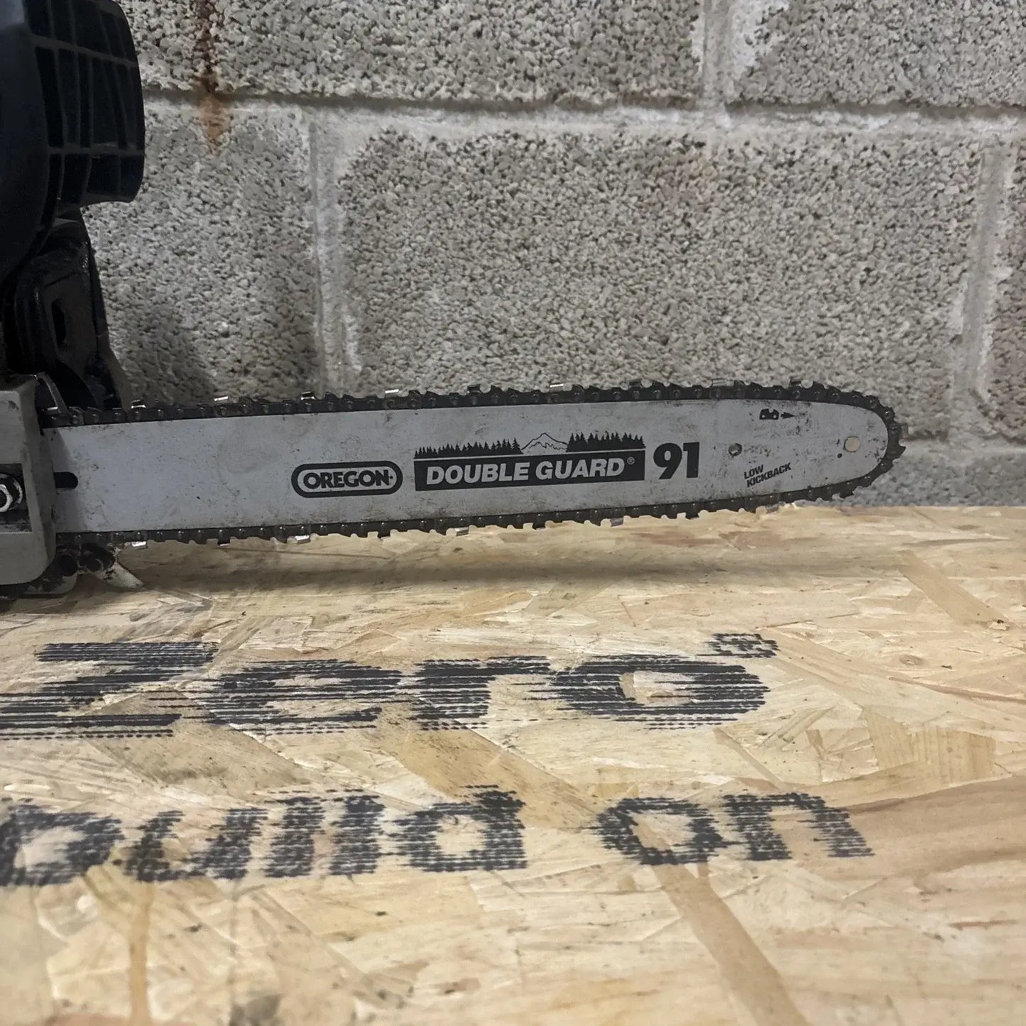 Titan Chainsaw Petrol 40cc TTCSP40 40cm 2 Stroke